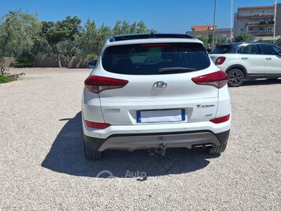 Hyundai Tucson 4wd Xpossible integrale 177cv Bianco usata Vasto