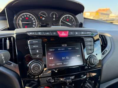 Lancia Ypsilon 5 porte GPL Ecochic Gold Blu/Azzurro usata Santeramo in Colle