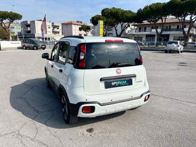 Fiat Panda Panda 1.0 firefly hybrid Cross s&s 70cv PANDINA Bianco usata Rimini