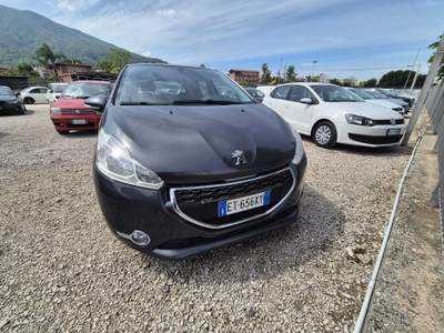 Peugeot 208 208 1.4 HDi 68 CV 5P Allure (50 kw) Grigio usata Sant'Anastasia