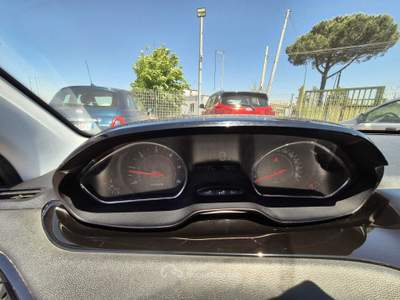 Peugeot 208 208 1.4 HDi 68 CV 5P Allure (50 kw) Grigio usata Sant'Anastasia