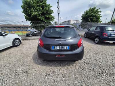 Peugeot 208 208 1.4 HDi 68 CV 5P Allure (50 kw) Grigio usata Sant'Anastasia
