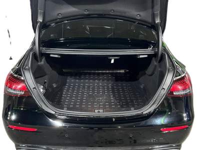 Mercedes-Benz Classe E Si vende per passaggio a modello con motorizzazione benzina usata Ispica