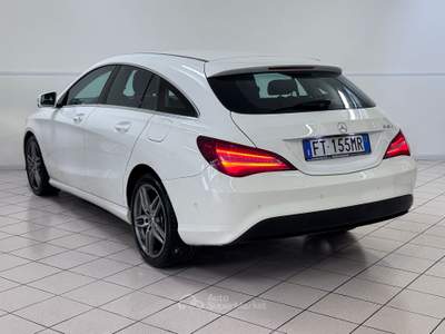 Mercedes-Benz CLA 200d Shooting BRAKE 4 MATIC Bianco usata Pollenza