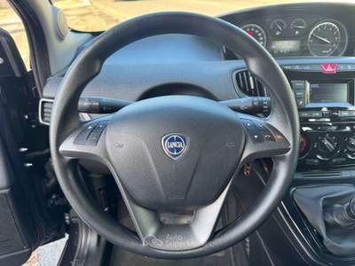 Lancia Ypsilon Ypsilon III 2021 1.0 firefly hybrid Silver s Nero usata Roma