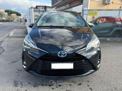 Toyota Yaris Yaris 5p 1.5h Active AUTOCARRO Nero usata Roma