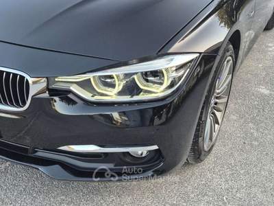 BMW Serie 3 320d 320 320d Touring Luxury auto Nero usata Roma