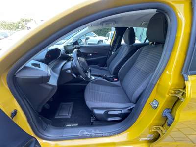 Peugeot 208 208 1.2 puretech Active s&amp;s 75cv Giallo usata Sarego