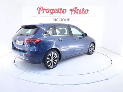 Mercedes-Benz Classe B Classe B 180 d Business Extra auto NAVI CAMERA LUCI AMBIENTE Blu/Azzurro usata Riccione