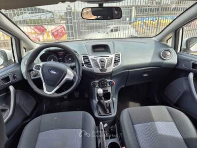 Ford Fiesta Ford Fiesta 95cv 1.4 LPG 71kw Bianco usata Sant'Anastasia