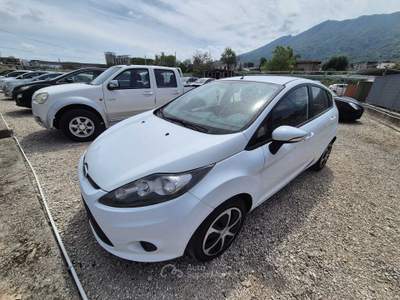 Ford Fiesta Ford Fiesta 95cv 1.4 LPG 71kw Bianco usata Sant'Anastasia