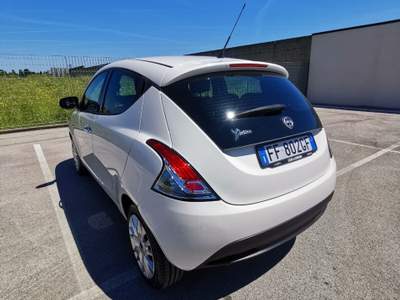 Lancia Ypsilon 69CV 5P. Silver 2016 solo km.79000 Bianco usata Barletta