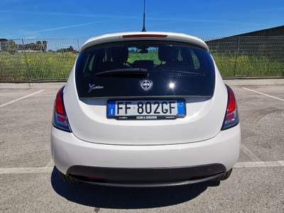 Lancia Ypsilon 69CV 5P. Silver 2016 solo km.79000 Bianco usata Barletta