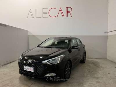Hyundai i20 i20 II 2015 5p 1.2 Blackline 75cv Nero usata MONTIRONE