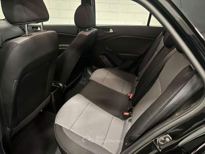 Hyundai i20 i20 II 2015 5p 1.2 Blackline 75cv Nero usata MONTIRONE