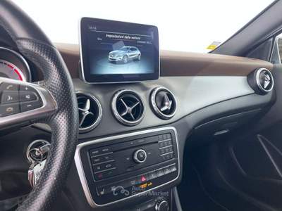 Mercedes-Benz GLA 200 d Automatic 4MATIC Premium Grigio usata Bastia Umbra