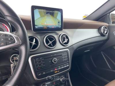 Mercedes-Benz GLA 200 d Automatic 4MATIC Premium Grigio usata Bastia Umbra