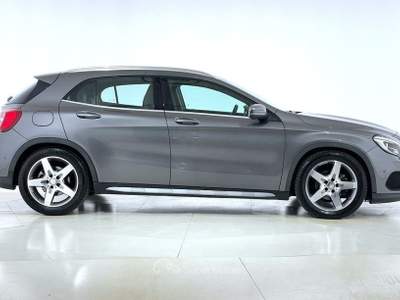 Mercedes-Benz GLA 200 d Automatic 4MATIC Premium Grigio usata Bastia Umbra