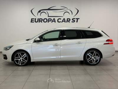 Peugeot 308 308 BlueHDi 120 S&S SW Allure Bianco usata Caresanablot
