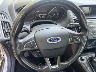 Ford Focus Unico proprietario, libero da incidenti  KM.  CERTIFICATI Grigio usata Cartura