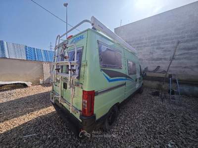 Peugeot Boxer PÖSSL 2WIN  Verde usata Andria