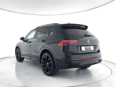 Volkswagen Tiguan Tiguan 2.0 tdi r-line 4motion 150cv dsg sospensioni+pelle+matrix Nero usata Ghedi