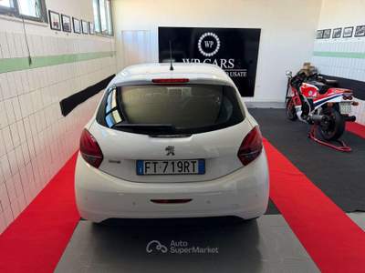 Peugeot 208 208 I 20195p 1.2 puretech Signature s Bianco usata Eboli