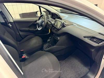 Peugeot 208 208 I 20195p 1.2 puretech Signature s Bianco usata Eboli