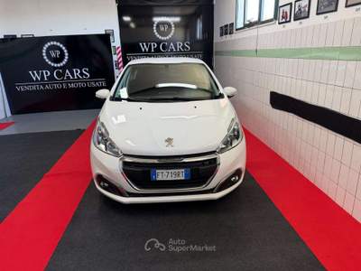 Peugeot 208 208 I 20195p 1.2 puretech Signature s Bianco usata Eboli