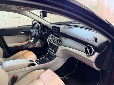 Mercedes-Benz GLA GLA-X156 2017 d Executive auto Blu/Azzurro usata Eboli