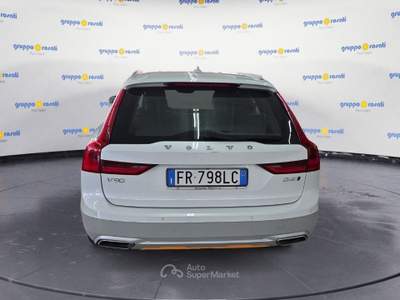 Volvo V90 Cross Country V90 2016 Cross Country 2.0 d4 Volvo Ocean Race Awd 190cv geartron Bianco usata Roma