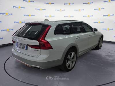 Volvo V90 Cross Country V90 2016 Cross Country 2.0 d4 Volvo Ocean Race Awd 190cv geartron Bianco usata Roma