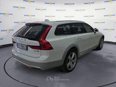Volvo V90 Cross Country D4 AWD Geartr.Cross Country Ocean Race Bianco usata Roma