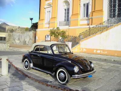 Volkswagen Maggiolino Anno 1973 ben conservata iscritta ASI solo persone serie Nero usata caserta