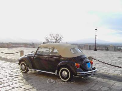 Volkswagen Maggiolino Anno 1973 ben conservata iscritta ASI solo persone serie Nero usata caserta