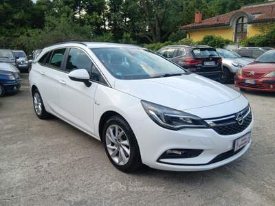 Opel Astra Start&Stop Sports Tourer Business Bianco usata Torino