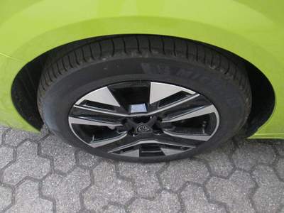 Peugeot 208 1.2 hybrid Allure 110cv e-dcs 6 Da targare  ufficiale Italia Giallo usata SARONNO