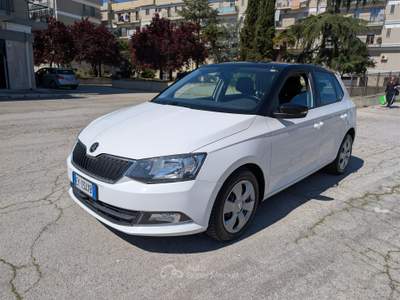 Skoda Fabia Tetto nero Perfetta Bianco usata Corato
