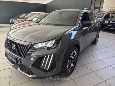 Peugeot 2008 1.2 PureTech 100 Active S/S - OK NEOPATENTATI - GOMME 4 STAGIONI usata Meda
