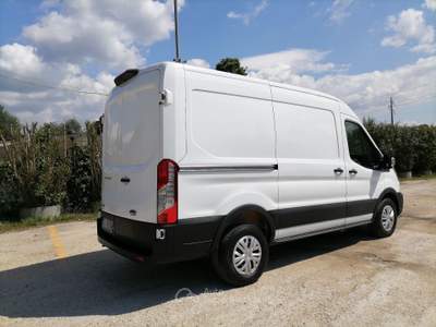 Ford Transit 330 2.0 tdci MHEV 130cv trend L2H2 E6.2 Bianco usata Roma