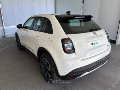 Fiat 600 1.2 Hybrid 145cv Icon Bianco usata Napoli