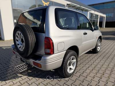 Suzuki Grand Vitara 1.6i 16V cat 3p. 4x4 + RIDOTTE Argento usata Faenza