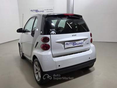 Smart ForTwo Fortwo 1.0 mhd Passion 71cv Servosterzo Bianco usata Bruino