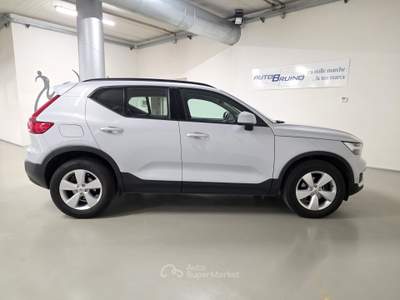 Volvo XC40 XC40 T3 Geartronic Momentum Core 163CV Grigio usata Bruino