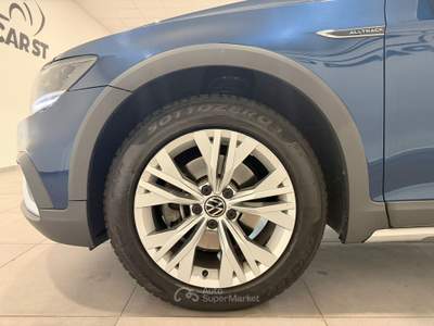 Volkswagen Passat 2.0TDI SCR 200cv DSG 4MOTION  Alltrack Blu/Azzurro usata Caresanablot