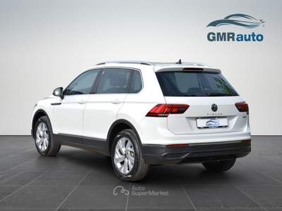 Volkswagen Tiguan VOLKSWAGEN TIGUAN 2.0 TDI LIFE 4MOTION DSG Bianco usata Genova