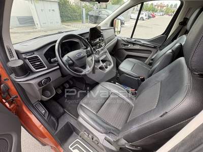 Ford Tourneo Custom FORD Tourneo Custom 320 2.0 EcoBlue 185CV MHEV PC Sport Arancione usata QUINTO DI TREVISO