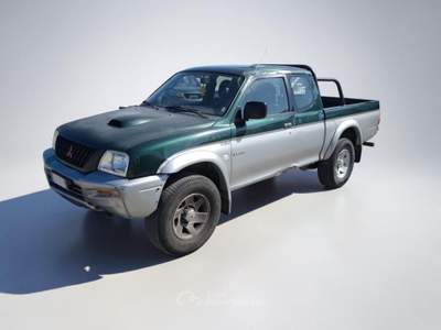 Mitsubishi L200 2.5 TDI 4WD Club Cab Pick-up GL Verde usata Cassacco