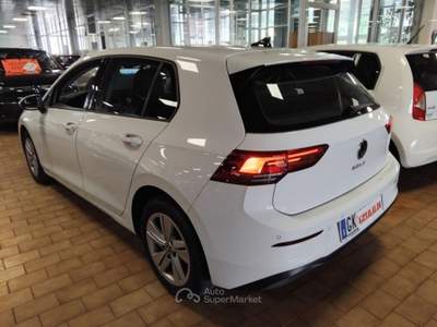 Volkswagen Golf 2.0 TDI 115 CV SCR Life Bianco usata Vigevano