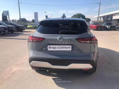 Nissan Qashqai 1.3 Mild Hybrid 158cv Premiere Edition auto Grigio usata Empoli